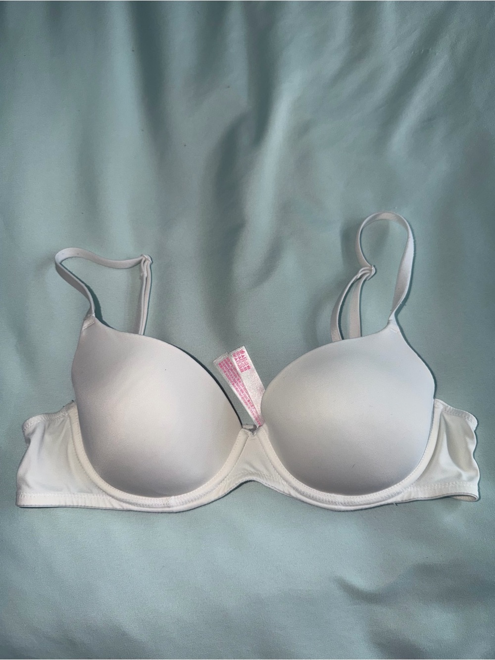 Victoria Secret Pink Wear Everywhere Lightly Lined Underwire Bra